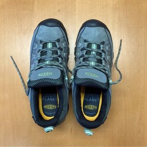 Keen women’s Targhee III waterproof, size 10.5 US/41 EU.